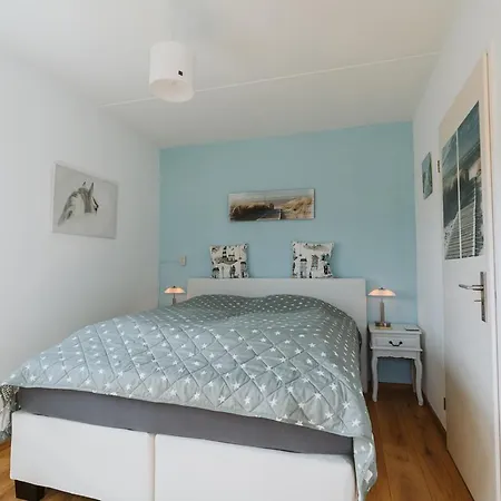 Holiday home Veermansplaat 20 - Noordzepark Ouddorp, Big Garden And Multiple Terraces Near The - Not For Companies *