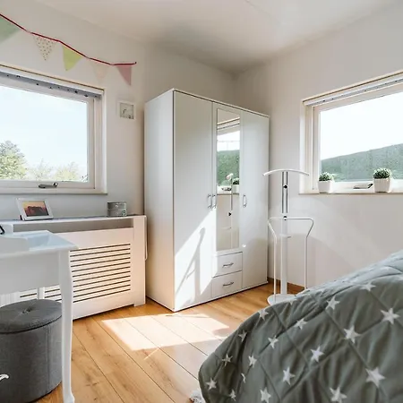 Holiday home Veermansplaat 20 - Noordzepark Ouddorp, Big Garden And Multiple Terraces Near The - Not For Companies Ouddorp